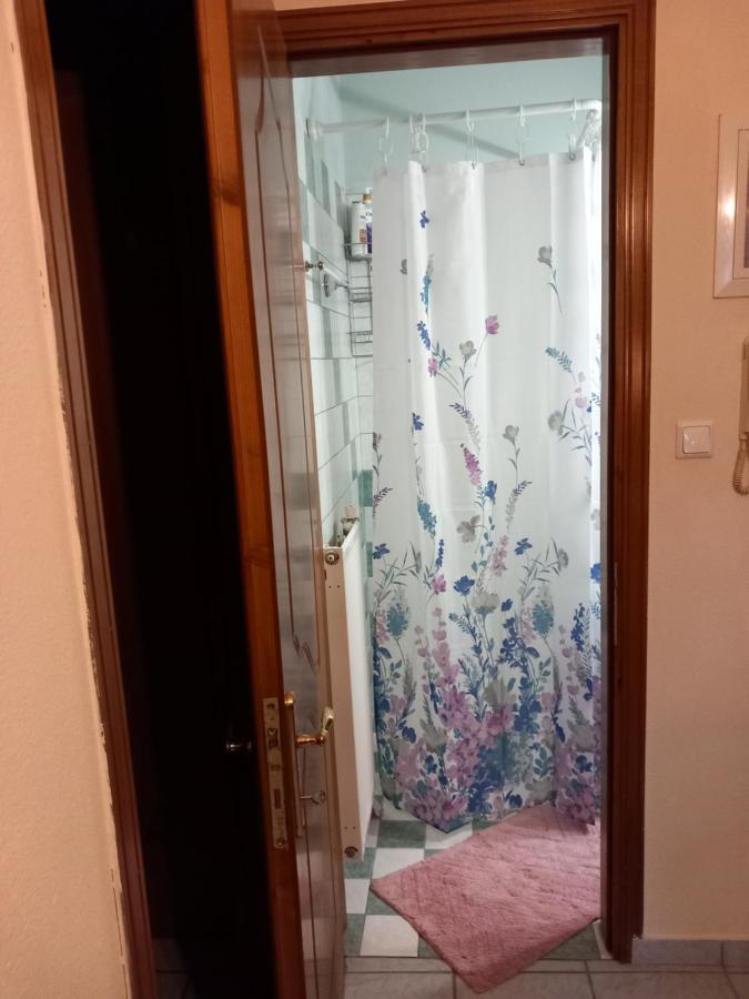 Poly'S Cozy Home Volos Esterno foto