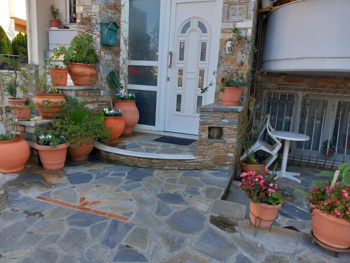 Poly'S Cozy Home Volos Esterno foto